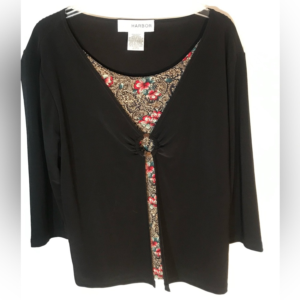 Sag Harbor 3/4 sleeve blouse black beautiful front detail. Size L